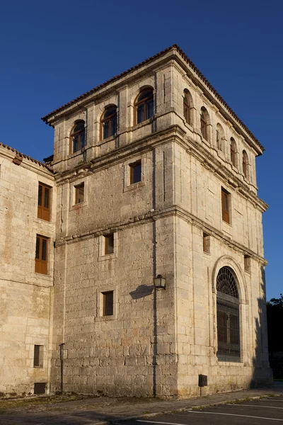 Монастырь Сан-Педро-де-Арланса, Бургос, Кастилья-и-Леон, Спай — стоковое фото