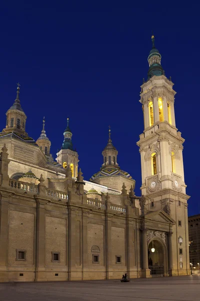 皮拉尔大教堂、 萨拉戈萨、 西班牙 — 图库照片