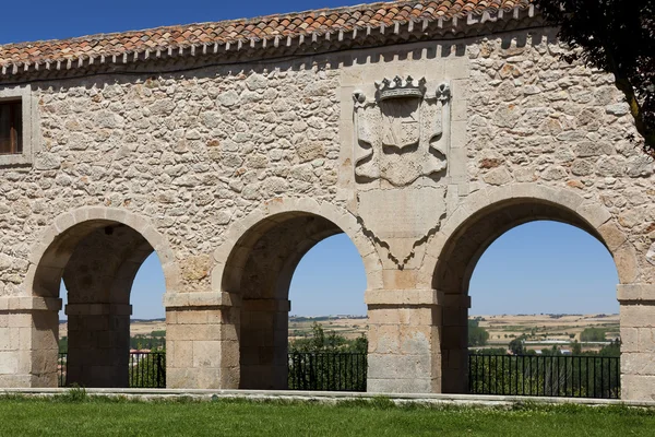 View of the arches, Santa Clara square, Lerma, Burgos, Cast — стоковое фото