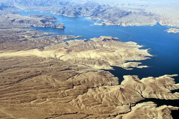 Luftaufnahme von Colorado Fluss und See met — Stockfoto