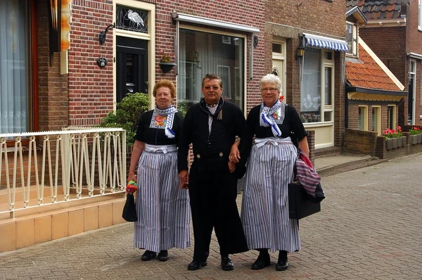 Abitanti di Volendam, Paesi Bassi — Foto Stock