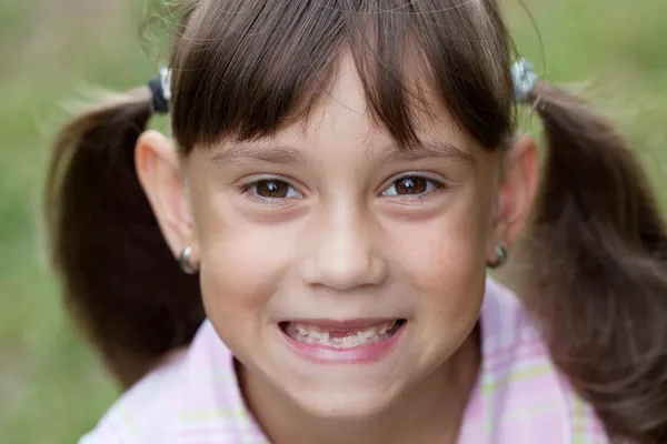 Veselá dívka s ocásky — Stock fotografie