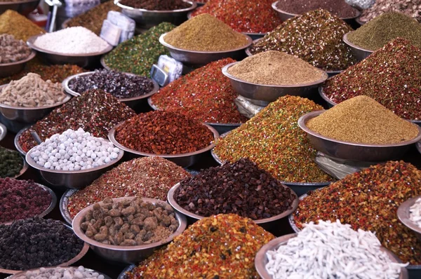 Marknader stall som säljer ingredienser — Stockfoto