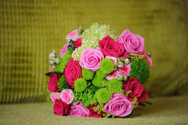 Brides pink roses — Stock Photo, Image