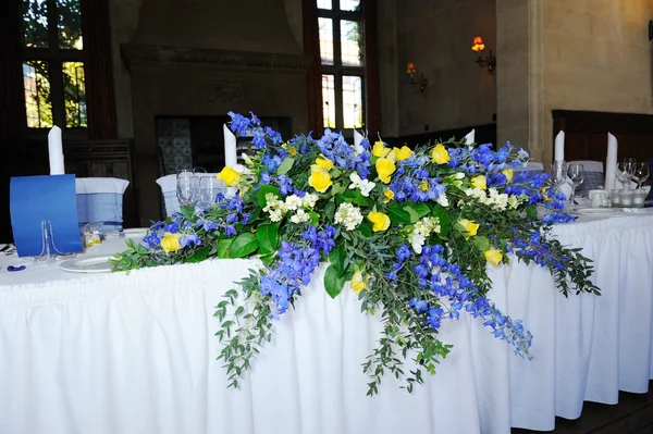Bruiloft receptie bloemen — Stockfoto