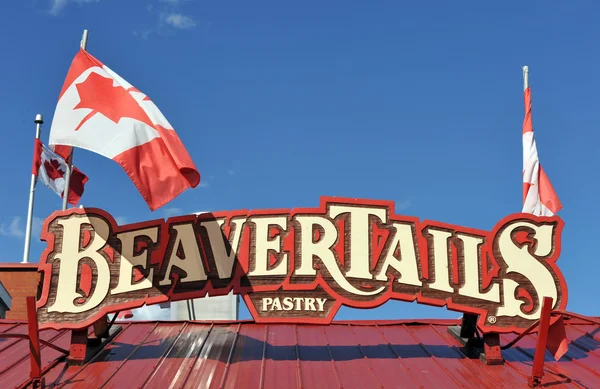 Beaver Tails sign with Canadian Flags — Stock Photo, Image