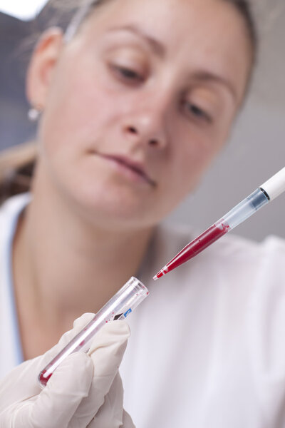 Micro pipette with blood