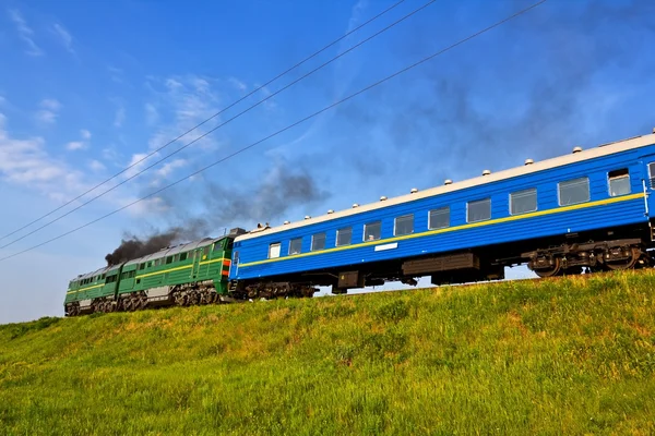 Correre treno blu — Foto Stock