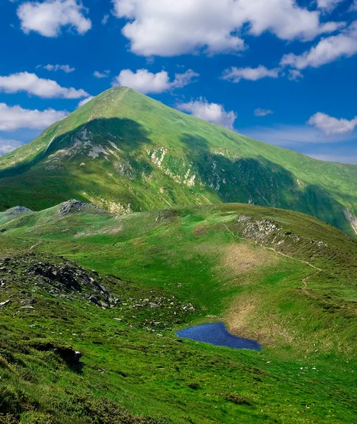 Munții verzi — Fotografie, imagine de stoc