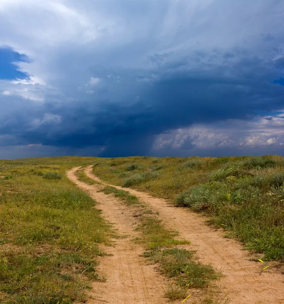 Regen in een steppe — Stockfoto