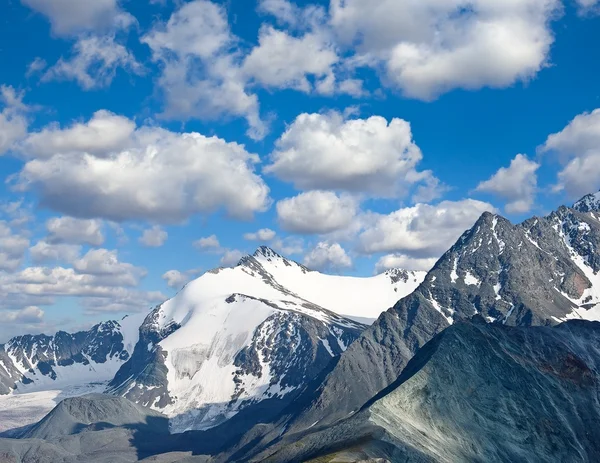 Rocky dağlarında bir kar — Stok fotoğraf