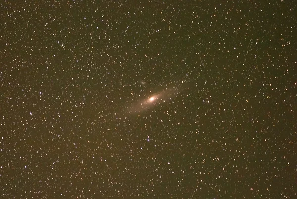 Galahy arka plan ile yıldızlı gece — Stok fotoğraf