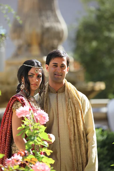 Schönes indisches Paar — Stockfoto