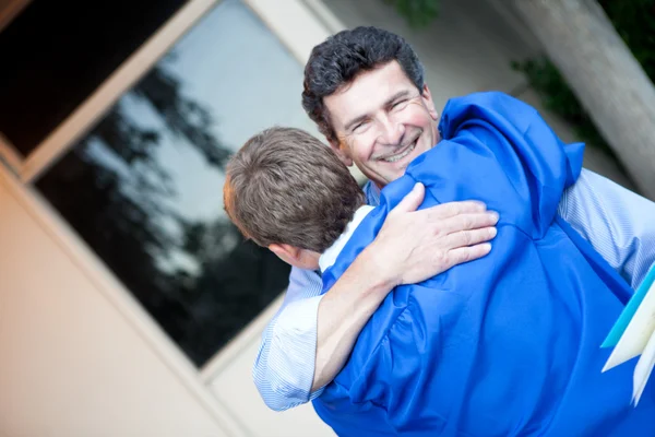 Graduate and Dad — Stock Photo, Image