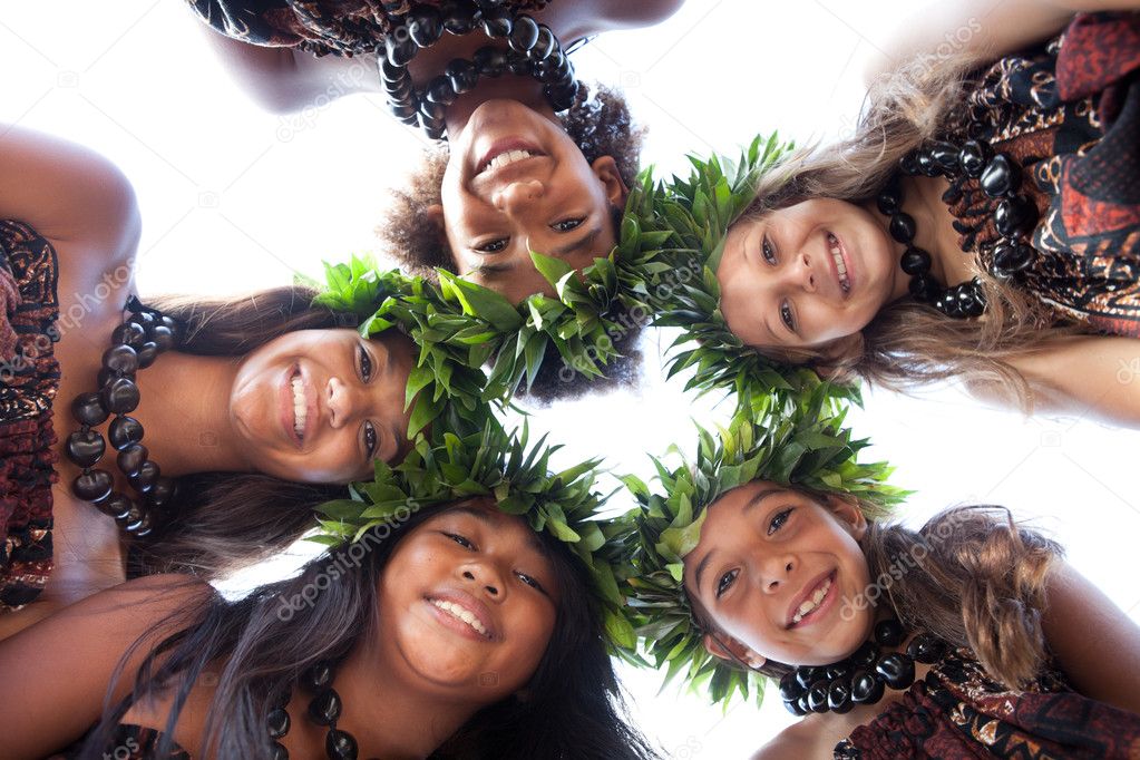 Pretty Polynesian Girls in a circle