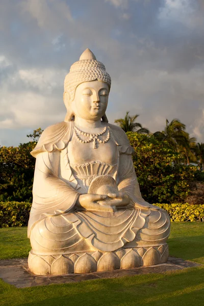 Buddha a naplemente — Stock Fotó