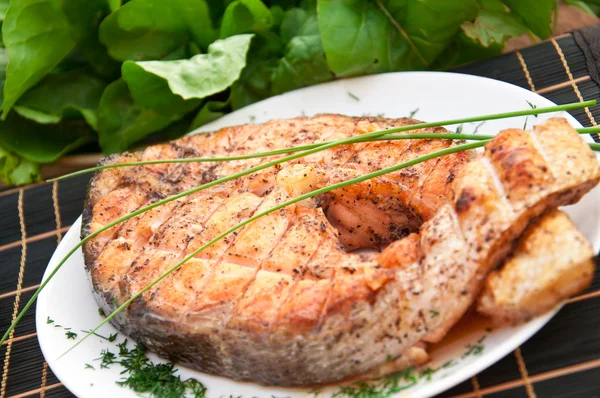 Grilled salmon — Stock Photo, Image