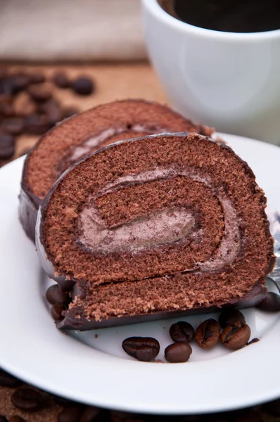 커피와 초콜릿 케이크의 컵 — 스톡 사진