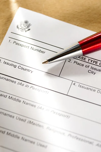 Application form with pen — Stock Photo, Image