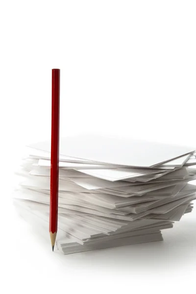 Stos kart papieru i ołówek — Zdjęcie stockowe