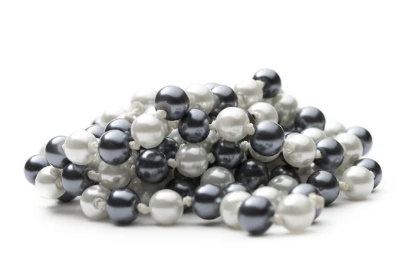 Svarta och vita pärlband — Stockfoto