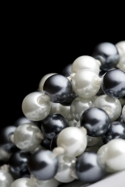 String of black and white pearls — Stock Photo, Image