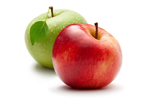 Зеленое и красное яблоко — стоковое фото