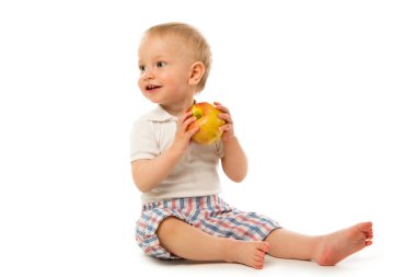 Kırmızı elma ile çocuk