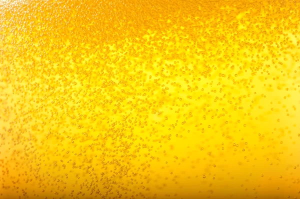 Blasen im Bier. — Stockfoto