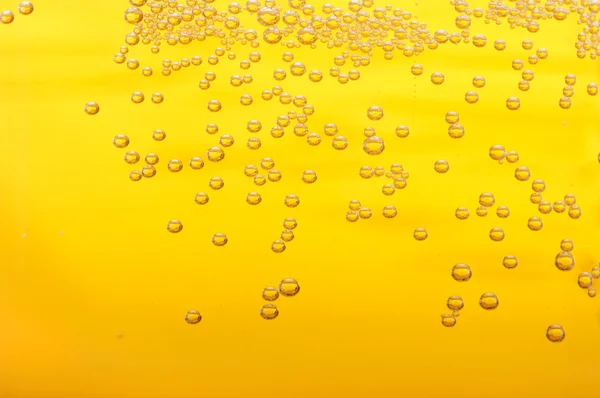 Bubbles in beer. — Stock Photo, Image