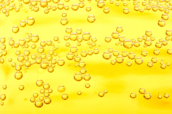 Több ezer kis buborék a sörben.. — Stock Fotó