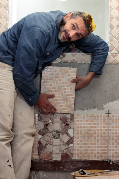 Tile worker — Stock Photo, Image