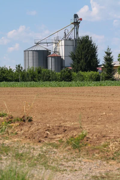 Gården silos — Stockfoto