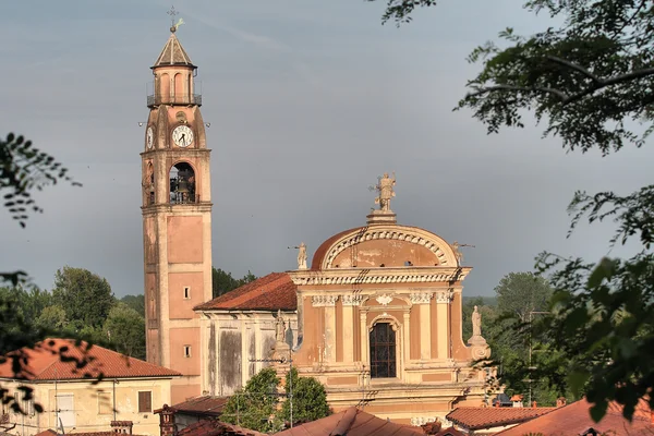 Kościół w cavaglio, Włochy — Zdjęcie stockowe