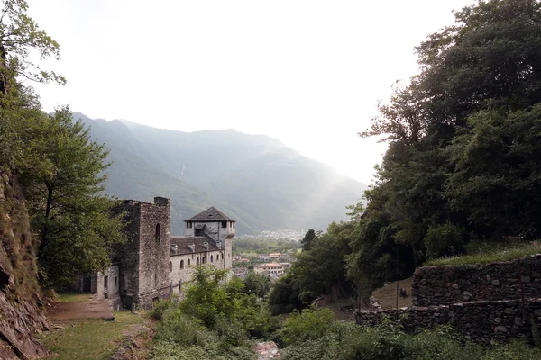 Vogogna vár, Piemonte, Olaszország — Stock Fotó