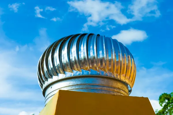 Přírodní střešní ventilátor — Stock fotografie