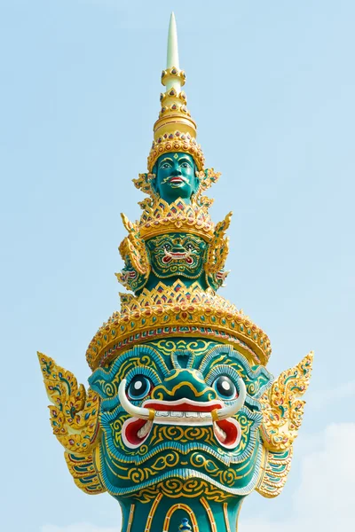 Cabeça de guerreiro demônio verde no Ramayana — Fotografia de Stock