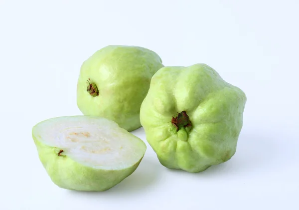 Čerstvý polovinu ovoce guava — Stock fotografie