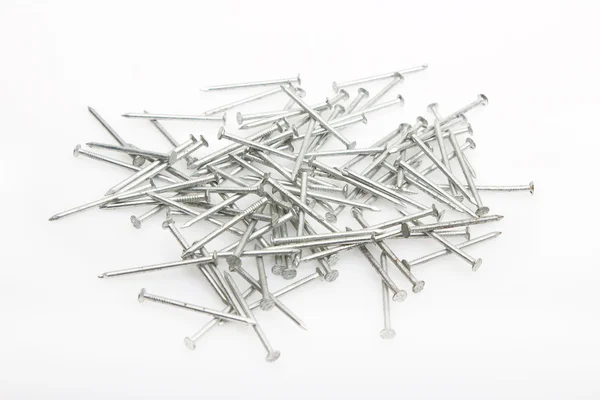 Metall naglar isolerad på vit — Stockfoto