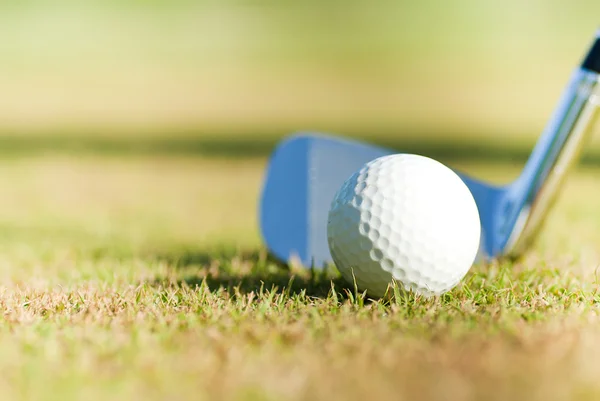Stuwende kracht achter de golfbal — Stockfoto