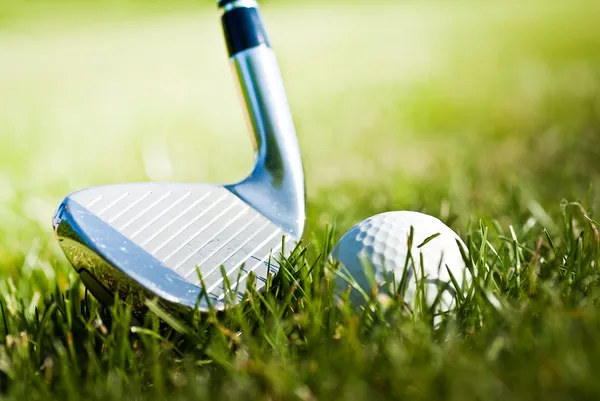 Golf.Preparing to shot — Stock Photo, Image