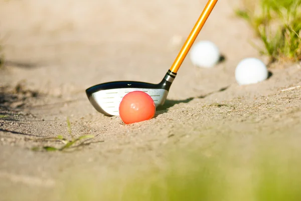Golf balls in bunker — Stock Photo, Image