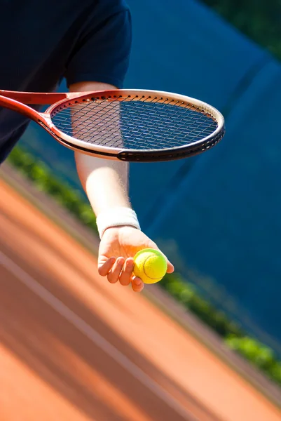 Giocare a tennis — Foto Stock