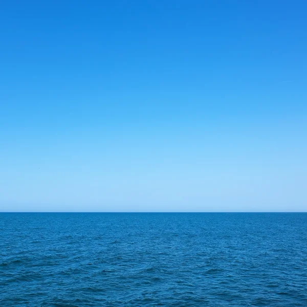 Sommerliche Seelandschaft — Stockfoto