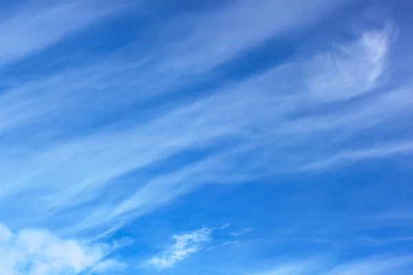 Yumuşak bulutlu gökyüzü — Stok fotoğraf