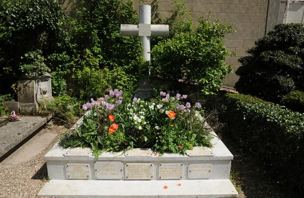 Giverny의 묘지에 클로드 모네의 무덤 — 스톡 사진