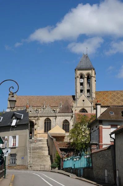 France, church and village of Vetheuil in Val d Oise — Stock Photo, Image