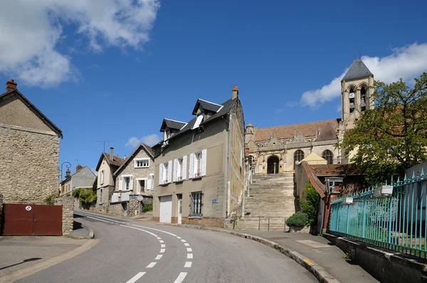 Frankrike, kyrkan och byn vetheuil i val d oise — Stockfoto
