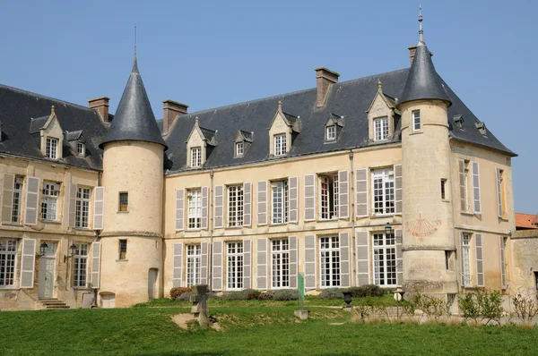 在瓦尔 d themericourt 的城堡瓦兹 — 图库照片