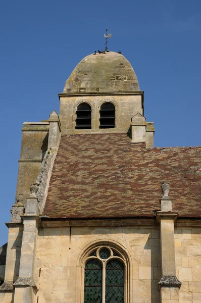 Die alte Kirche von guiry en vexin — Stockfoto